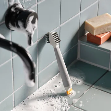 Joseph Joseph - CleanTech 3-in-1 small cleaning brush with handle, light stone