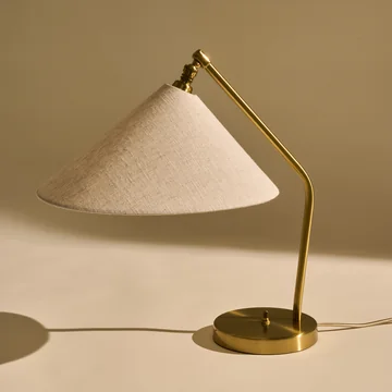 Gubi - Gräshoppa Table lamp, shiny brass / canvas