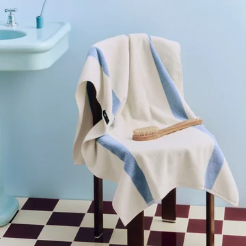 HAY - Stripe Bath Towel 70 x 140 cm, dusty blue