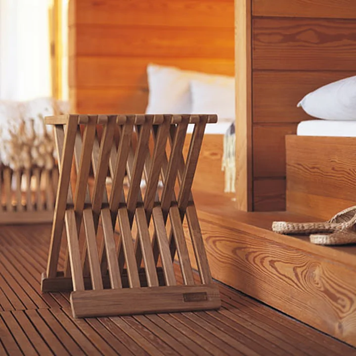 Fionia Folding stool from Skagerak