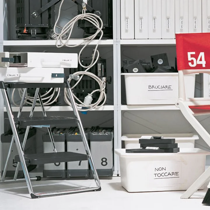 At home, at the office or at the shop