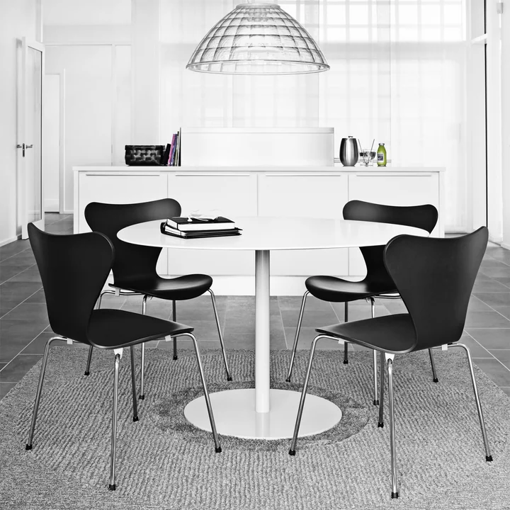 Series 7 chair chrome from Fritz Hansen