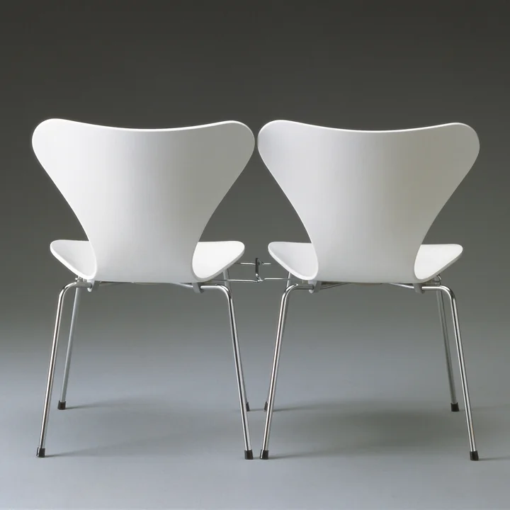 Series 7 chair chrome from Fritz Hansen