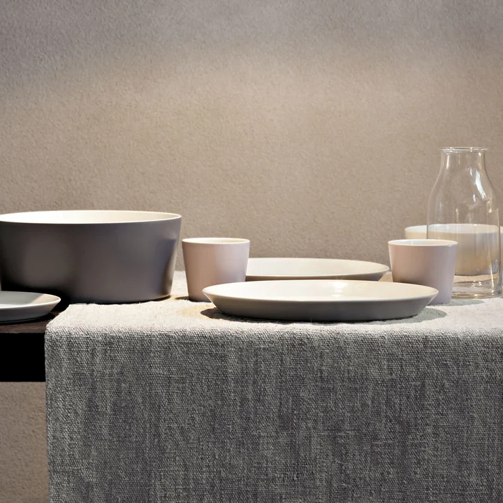 Minimalist stoneware tableware