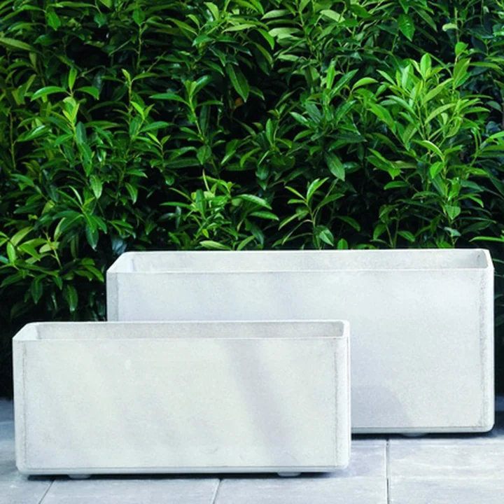 The Delta Plant pot 45 + 60 from Eternit is available in many sizes.