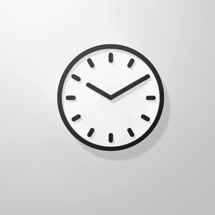 Tempo wall clock by Magis in black