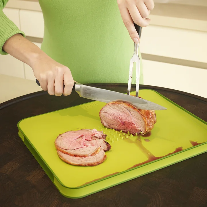 Cut & Carve Plus at large from Joseph Joseph