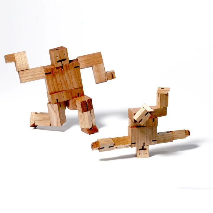 The Cubebot from Areaware as an unusual robot made of beech wood