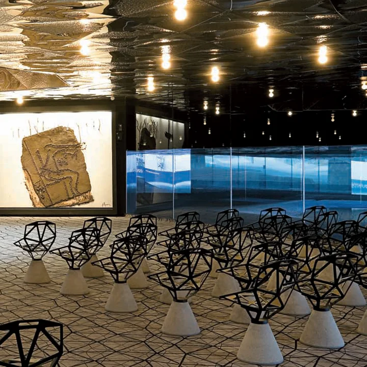 Magis - Chair One with concrete base