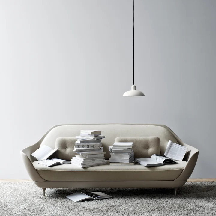 Timeless pendant lamp in modern ambience