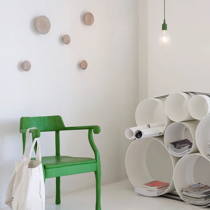 Stylish ambience with Muuto The Dots and OTO 100 shelving system