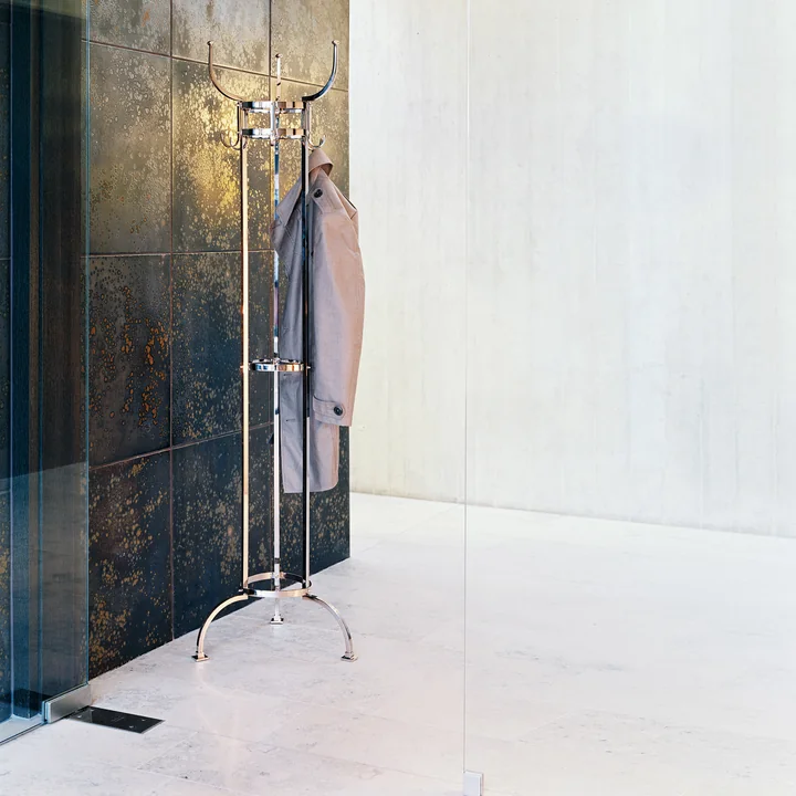 The Nymphenburg clothes rack in the entrance area