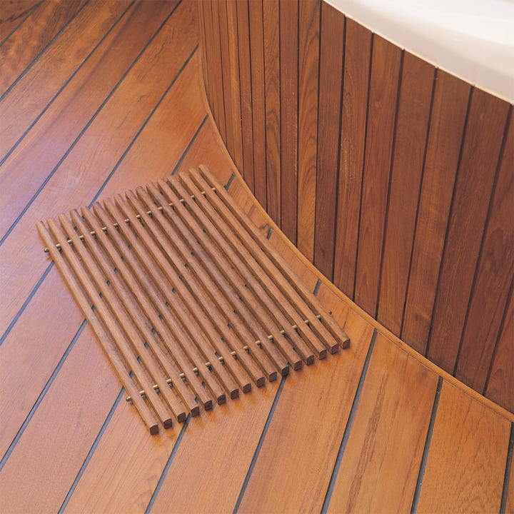 Teak bathroom mat