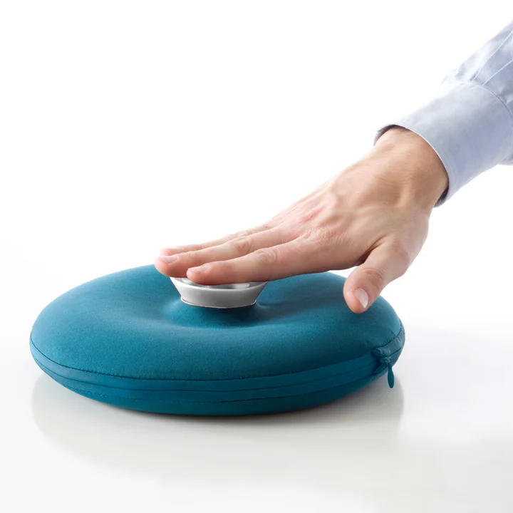 Pill How to use the hot water bottle from Authentics