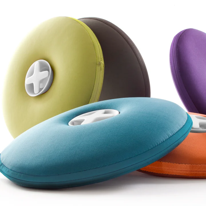 Pill Hot water bottle from Authentics in different colors