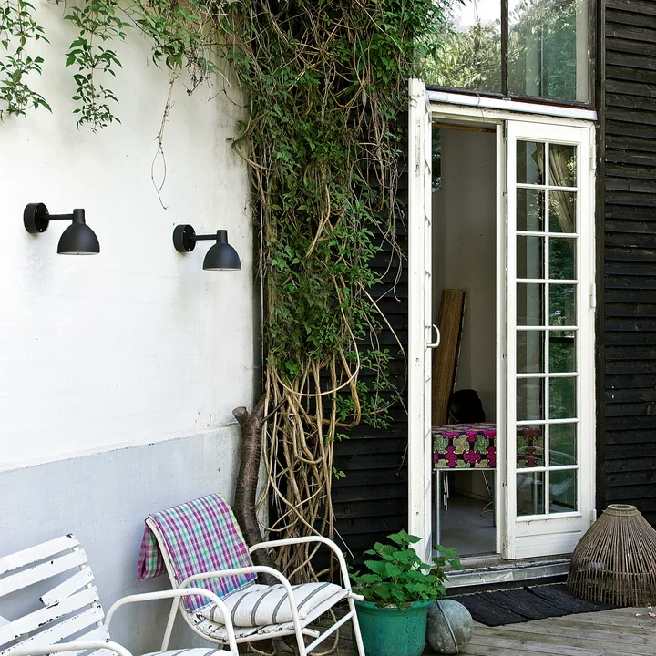 Glare-free light directed downwards