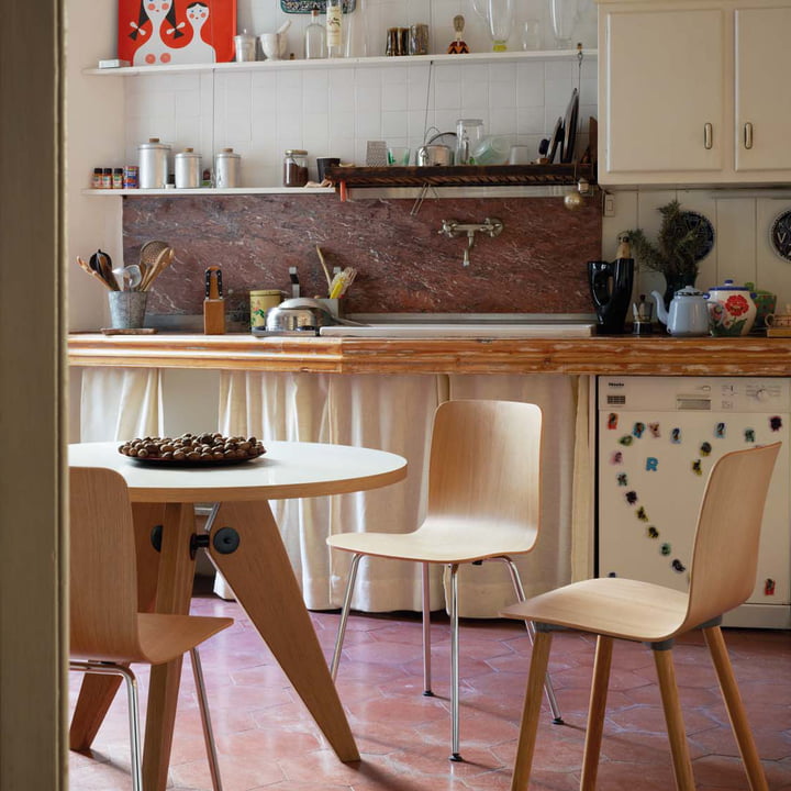 Vitra - Guéridon dining table, natural oak - Kitchen