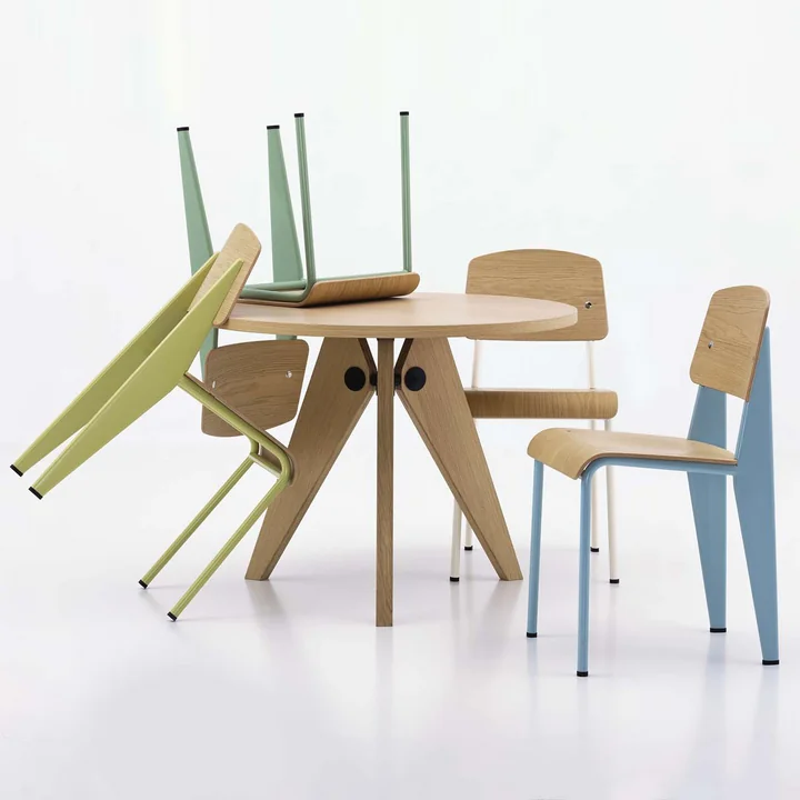 Vitra - Guéridon dining table, natural oak, 95 cm