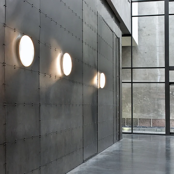 Louis Poulsen - Silverback ceil and wall lamp