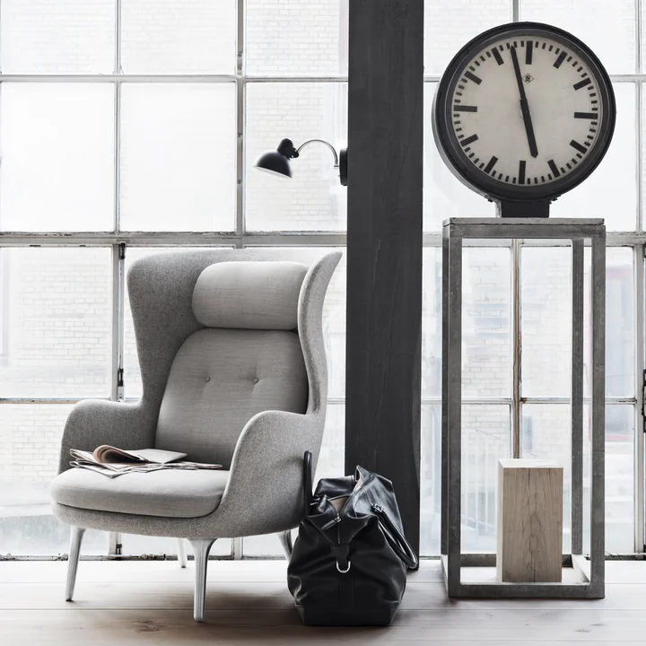Fritz Hansen - Ro Armchair, light grey