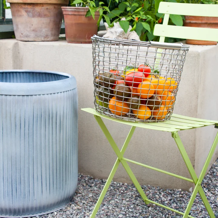 Korbo - Bucket 24, Ambience image, with green chair