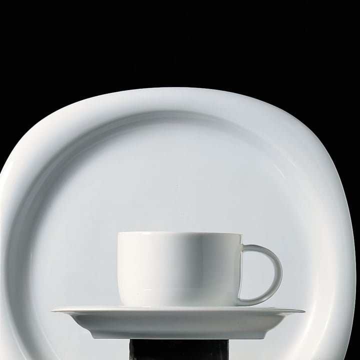 The Suomi coffee set by Timo Sarpaneva for Rosenthal is award-winning