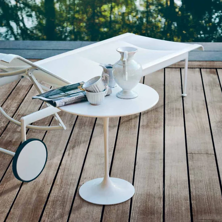 Saarinen Tulip Side table