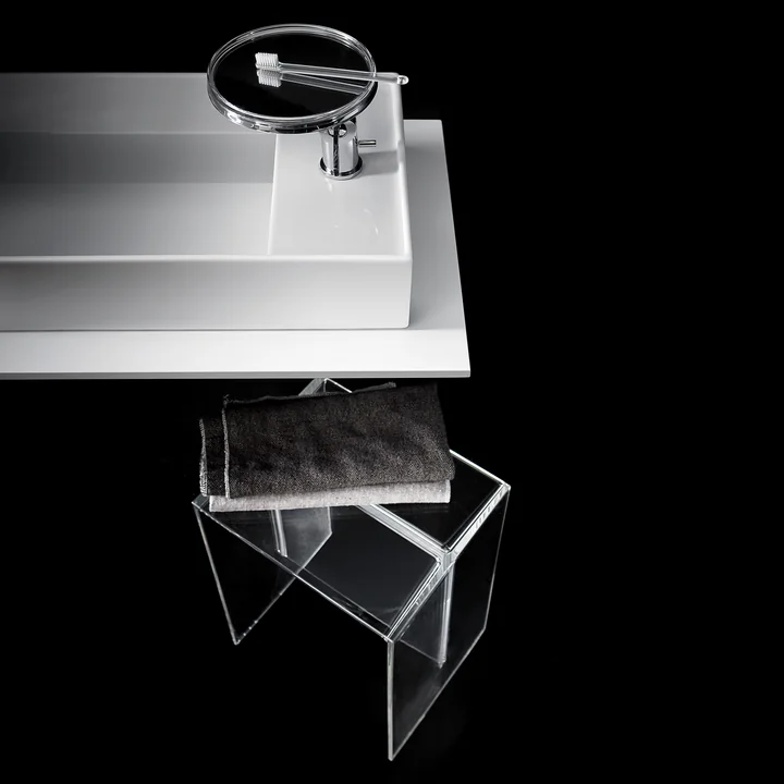Kartell - Max-Beam Stool / Side Table, atmosphere