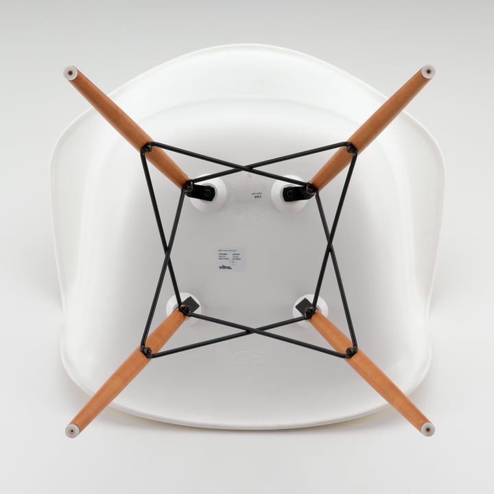 Eames Plastic Armchair DAW from Vitra in white from below