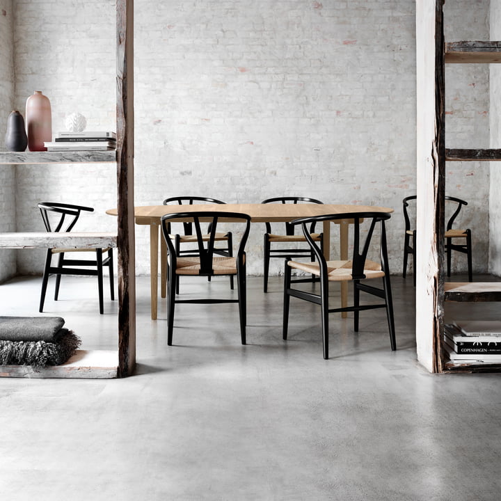 CH24 Wishbone Chair from Carl Hansen