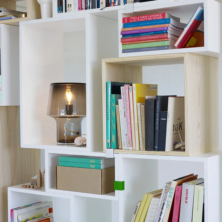 Stacked Shelving system with Cosy in Grey table lamp by Muuto
