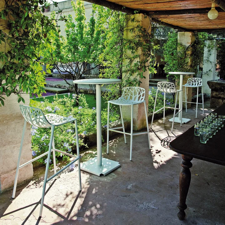 Forest Bar stool from Fast in white