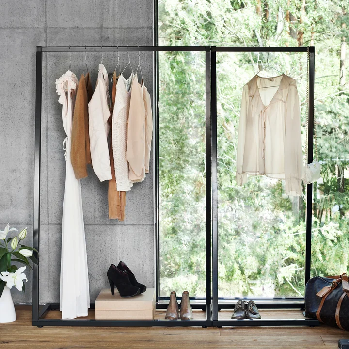 Lume coat rack from BeDesign in color black