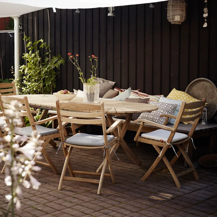 Selandia Folding chair with armrests from Skagerak in teak