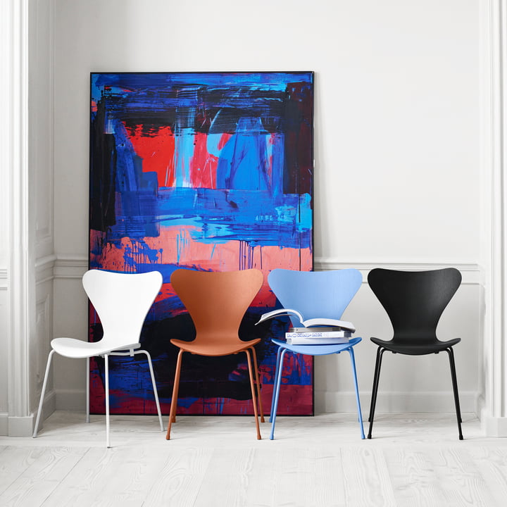 Series 7 chair, monochrome, group of Fritz Hansen