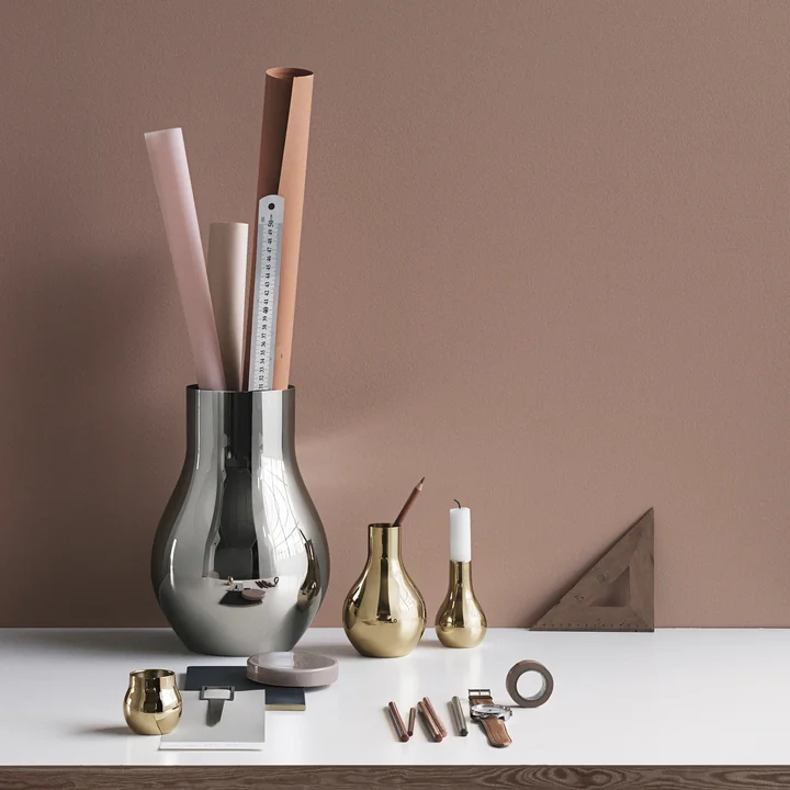 Misappropriation for a noble workplace