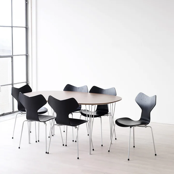 Buy the Arne Jacobsen Chair | Connox Shop