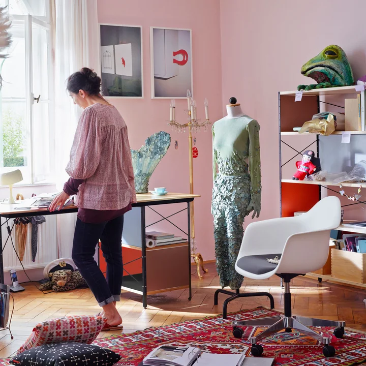 Eames Desk Unit, Eames Storage Unit 2 OH and Eames Plastic Armchair PACC from Vitra
