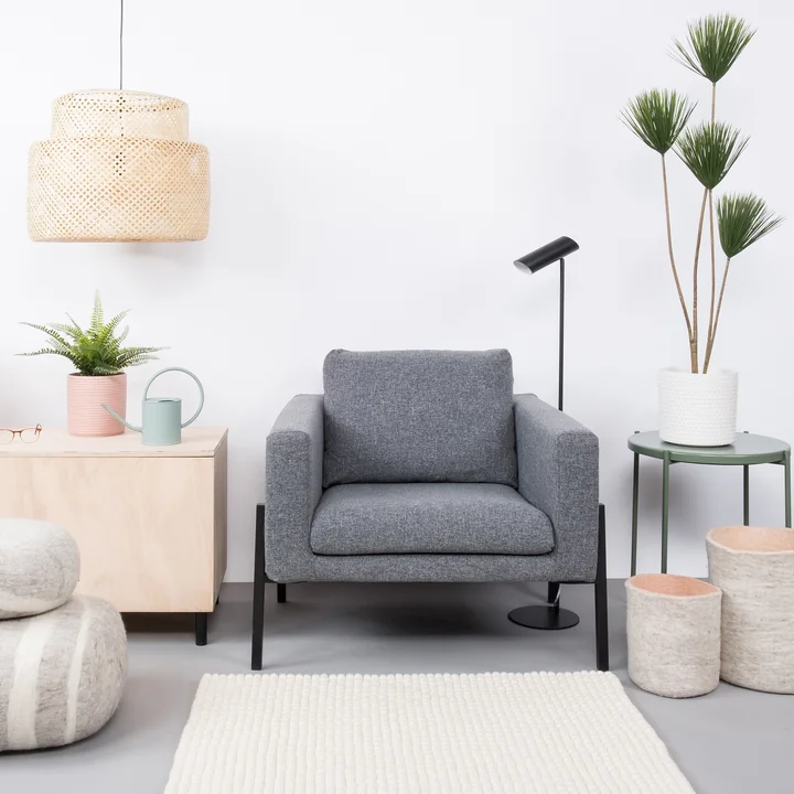 Linéa Rectangular rug from myfelt in front of the sofa