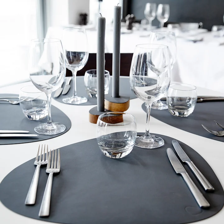 Curve L table set from Lind DNA
