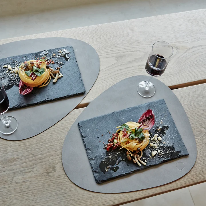 Curve L table set from Lind DNA