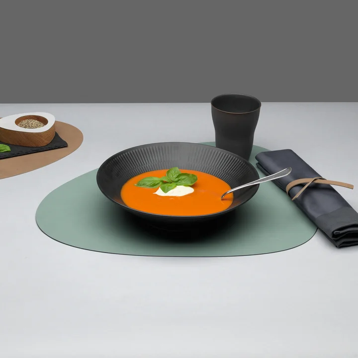 Curve L table set from Lind DNA
