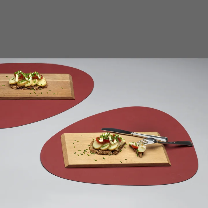 Curve L table set from Lind DNA