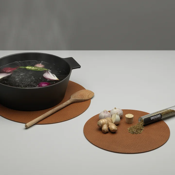 Pot Trivet made of recycled leather