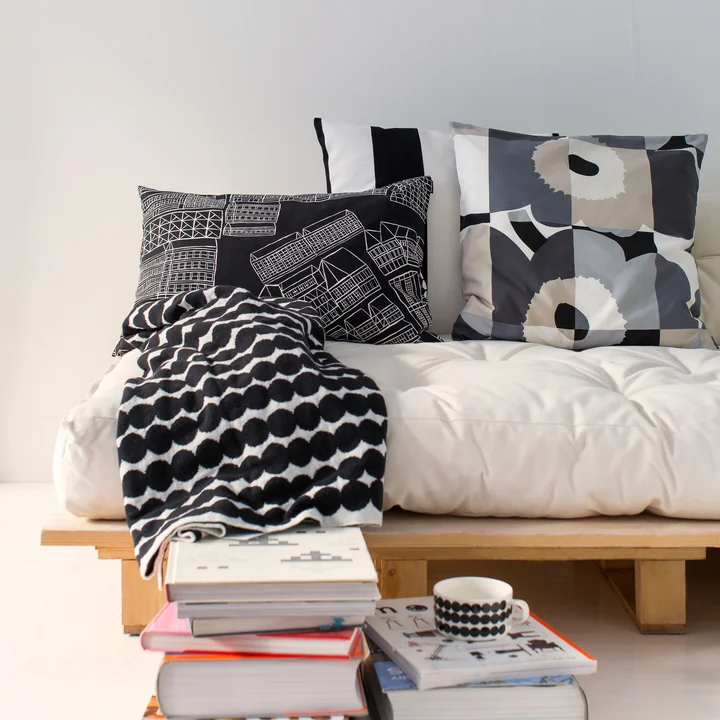 Marimekko cushion & blanket