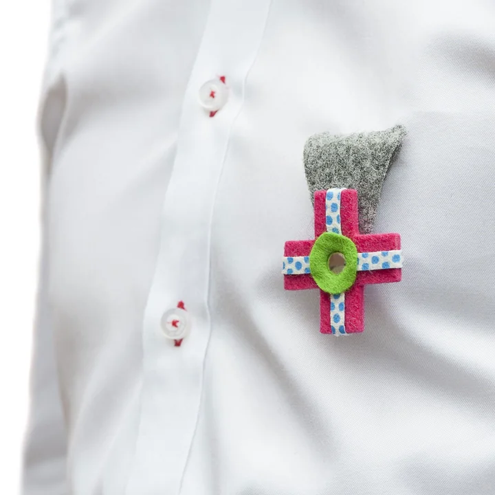 frombox - Colourful Cross of Merit