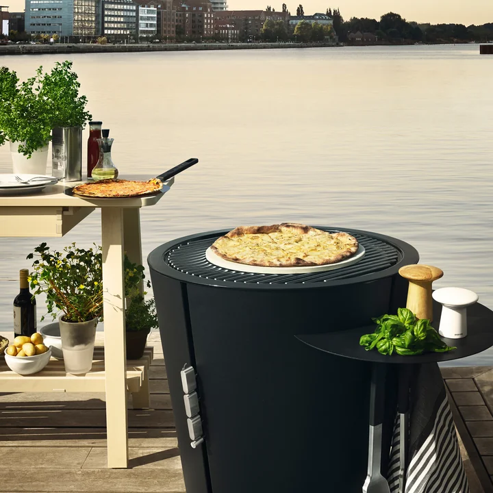 Pizza and bread in no time at all on the Eva Solo grill