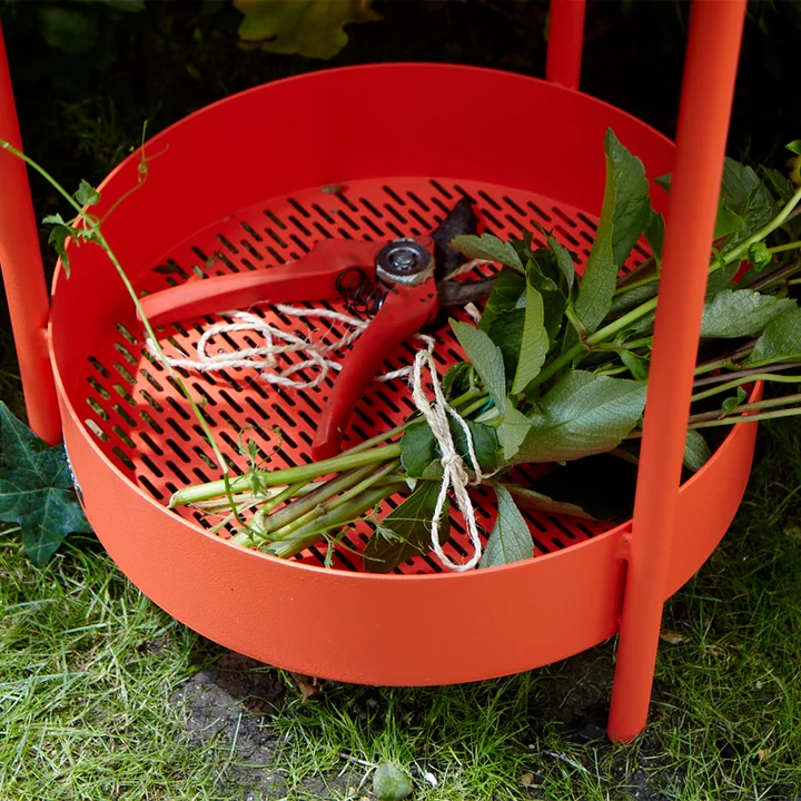 Grid storage area for plants and flowers
