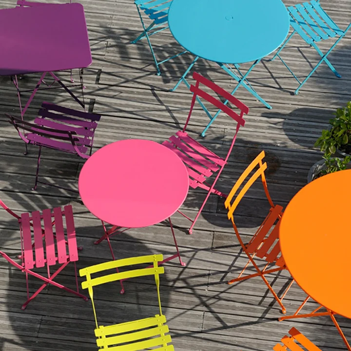 Bistro -Furniture coveted by café owners