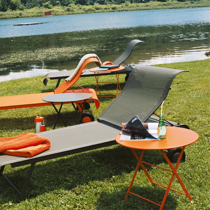 Pouce table and Dune Sunbeds from Fermob